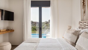 Villa – exclusive, 2 soverom, privat basseng, sjøutsikt