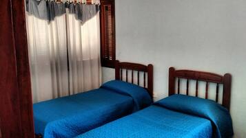 Rumah, 3 kamar tidur, Boleh Merokok, patio | 3 kamar tidur, setrika/meja setrika, dan Wi-Fi