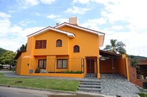 House, 3 Bedrooms, Smoking, Patio | Exterior
