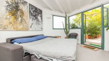 1 habitación, escritorio, tabla de planchar con plancha y wifi gratis