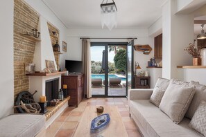 Villa | Wohnbereich | Smart-TV, Kamin, Netflix, Streaming-Dienste