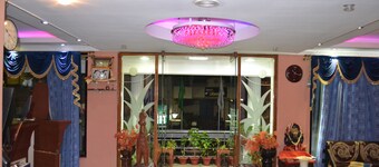 Reba Beach Resort - Hostel