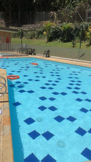Outdoor pool - Apartamento Super Lindo Y Comodo Todo Nuevo (Envigado)