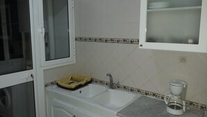 Apartment, 1 Bedroom, Smoking, Balcony | Interior - Spacious Modern app Richly Furnished (Tunis)