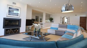 TV connectée, cheminée, imprimantes