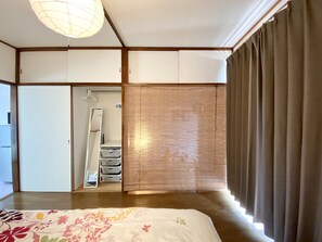 Appartement (1, Room 302) | 1 chambre, fer et planche Ă repasser, accĂšs au Wi-Fi (inclus)