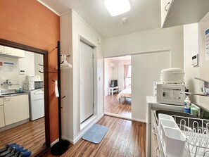 Private kitchenette - NOMAD Nakamura Heights (Matsudo)