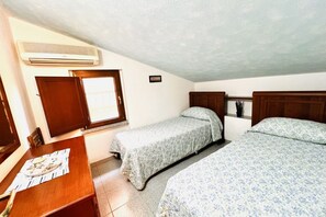 3 bedrooms, iron/ironing board, WiFi