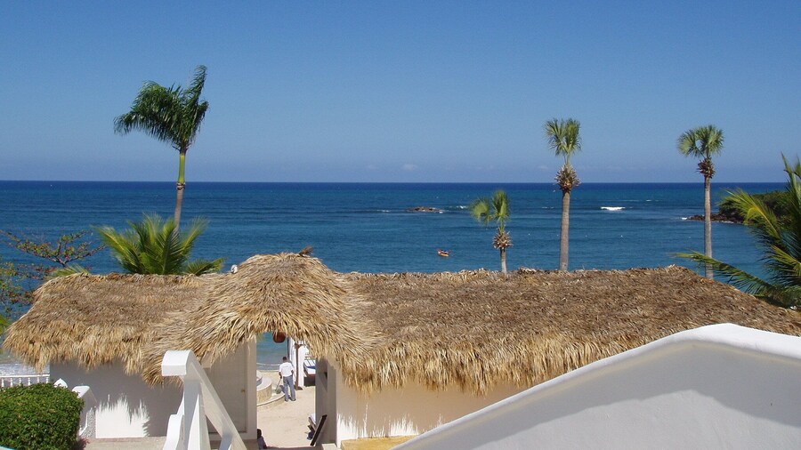 3br Villa With Vip Access - All Inclusive Program With Alcohol Included