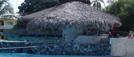 别墅, 3 间卧室, 吸烟房, 私人游泳池 | 泳池 | 室外游泳池