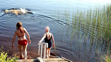 Playa privada, kayaks, paseos en botes de motor y bote de remos o canoa