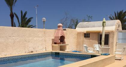 Independent Villa With Private Pool, Covered Parking