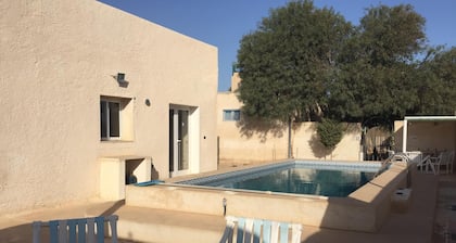 Independent Villa With Private Pool, Covered Parking
