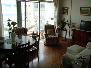 Apartamento, 2 quartos, para fumantes, sacada | Sala de estar