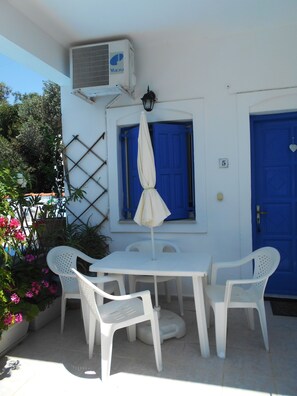Apartment, 1 Bedroom, Balcony, Garden View | Balcony