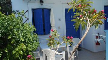 Apartment, 1 Bedroom, Balcony, Garden View | Balcony