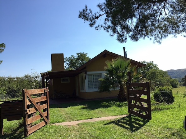 Property grounds - Rent Villa General Belgrano, Calamuchita (Los Reartes)