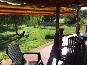 Outdoor dining - Rent Villa General Belgrano, Calamuchita (Los Reartes)