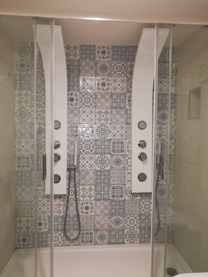 Bathroom - Ortigia Door, Syracuse - Sicily (Syracuse)