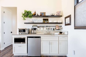 Fridge, microwave, coffee/tea maker, electric kettle