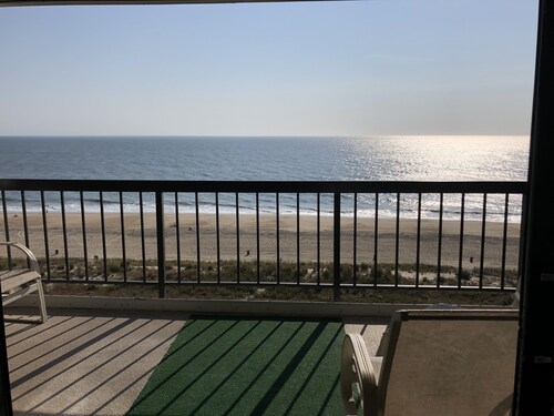 Direct Oceanfront Condo remodeled with Breathtaking Views from two private decks