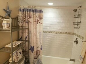 Combined shower/bathtub - Direct Oceanfront Condo remodeled with Breathtaking Views from two private decks (Ocean City)