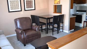 Apartment, 2 Bedrooms | Living area