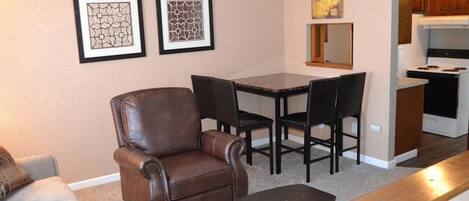 Apartment, 2 Bedrooms | Living area