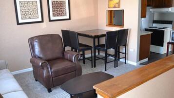 Apartment, 2 Bedrooms | 2 bedrooms
