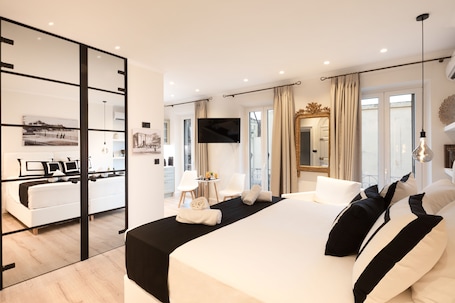 Porta Reale Suite by CorfuEscapes