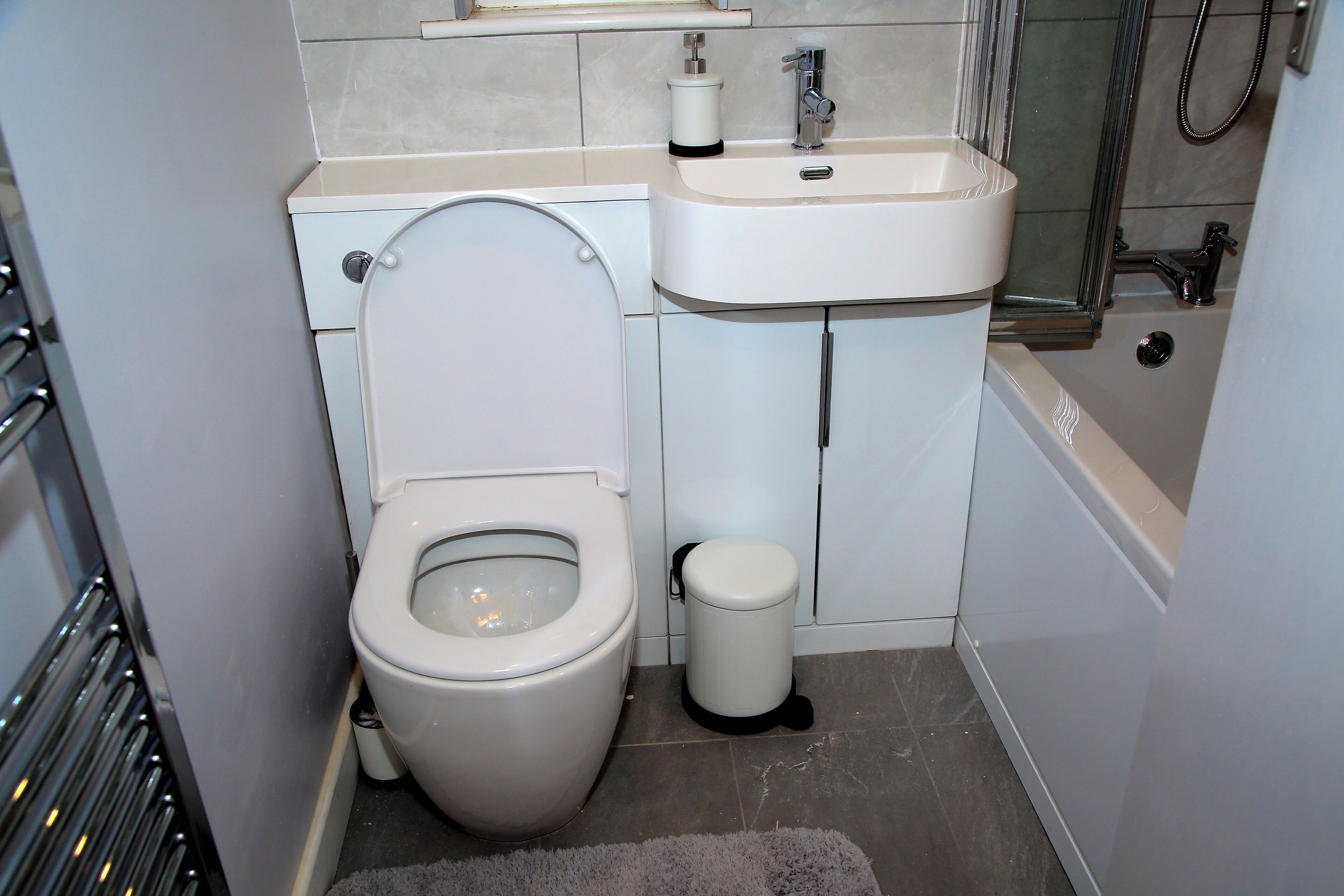 House, 2 Bedrooms, Patio | Bathroom | Free toiletries, hair dryer, towels