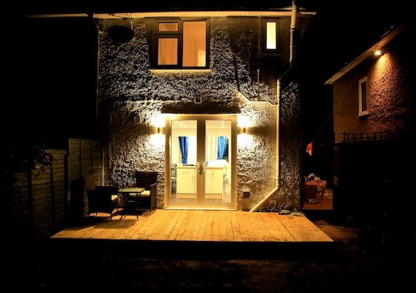 House, 2 Bedrooms, Patio | Exterior