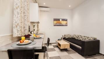 Appartement (Nirvana) | Woonruimte | Flatscreentelevisie