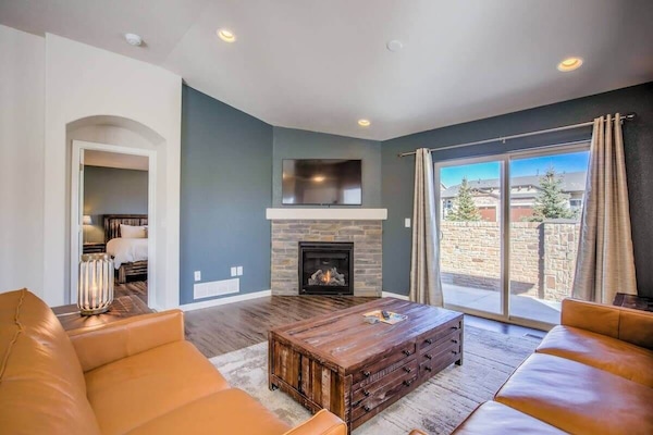 Modern, inviting décor