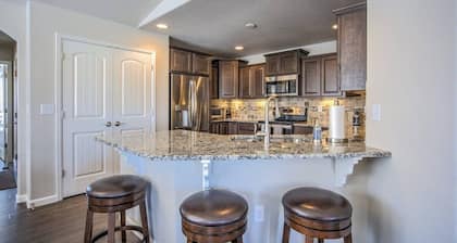 Near USAFA Townhome with Pool Table and Patio view