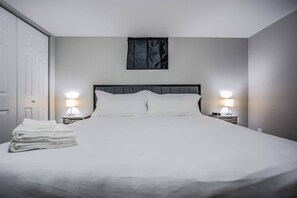 4 bedrooms, iron/ironing board, WiFi, bed sheets