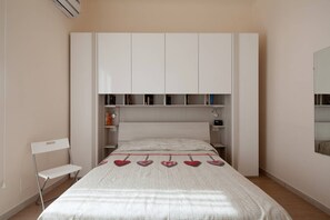 Apartemen, 2 kamar tidur, Boleh Merokok, balkon | 2 kamar tidur, kedap suara, setrika/meja setrika, dan tempat tidur bayi
