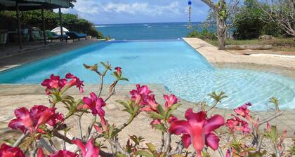 Comfortable Self Catering Beach House on Award Winning Marine Conservancy