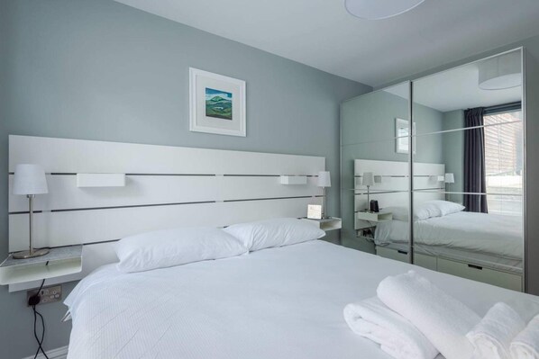 Basic Apartment, Multiple Beds | 2 bedrooms, desk, iron/ironing board, free WiFi