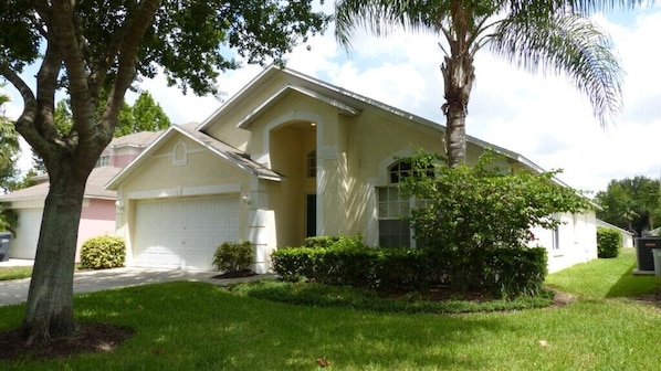 House, 4 Bedrooms | Exterior