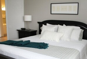 Condo, 3 Bedrooms