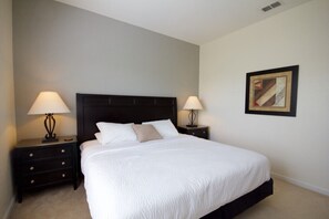 Condo, 3 Bedrooms | 3 bedrooms, free WiFi