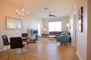 Condo, 3 Bedrooms | Interior