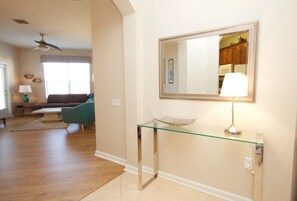 Condo, 3 Bedrooms | Interior