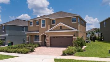 Villa, 6 Bedrooms | Exterior