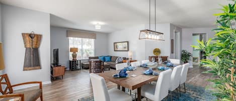 Condo, 3 Bedrooms | Dining