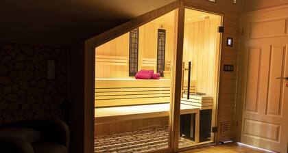 Wellnessloft mit Privatsauna und Garten