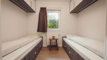 2 bedrooms, free WiFi