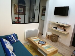 TV - Le cocon du Gourguillon - Lovely flat Vieux Lyon (Lyon)