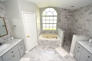 Unclassified image, 3 of 40, button - Greater Groves - 5 Bedrooms House w/pool-5202GG Home by RedAwning (Clermont)